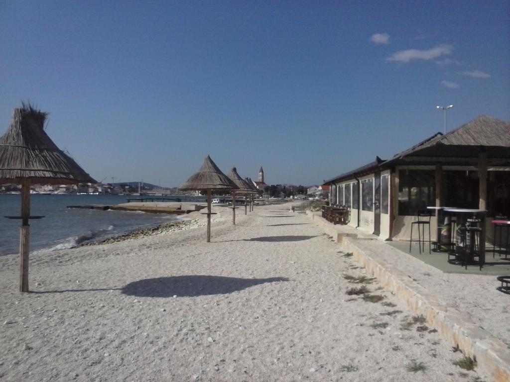 Apartment Meri Trogir Exterior photo
