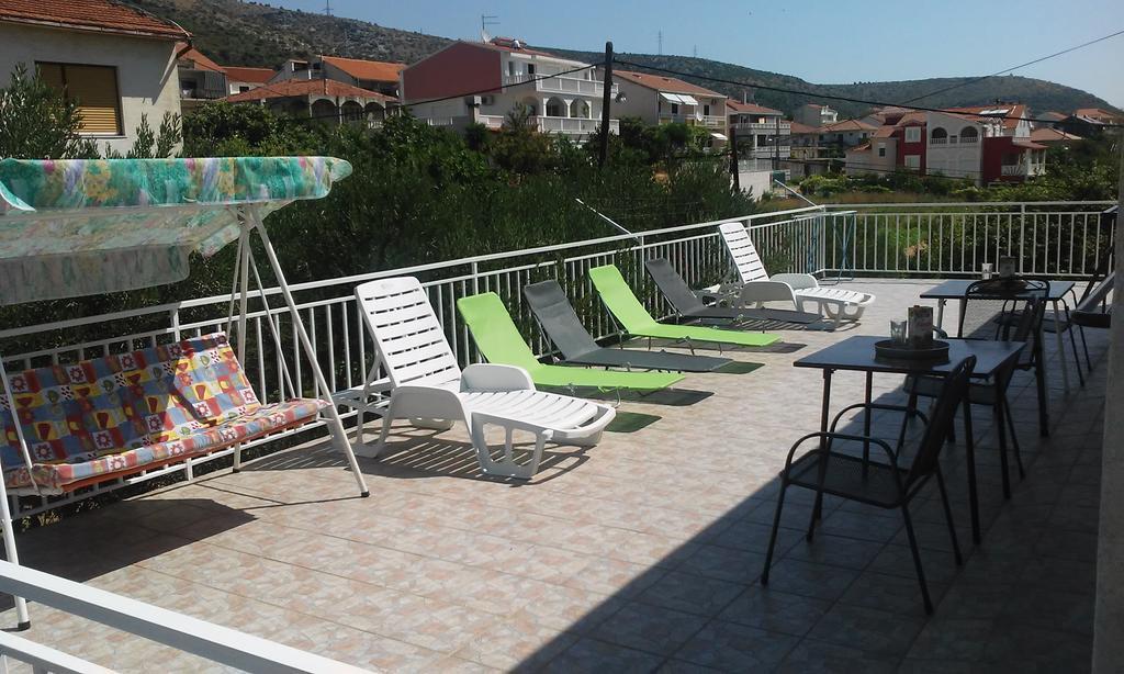 Apartment Meri Trogir Exterior photo